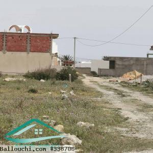 VT716:Terrain d'habitation à 300 mètres plage Kerkouan