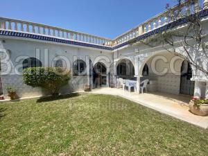 à vendre une villa à ZONE TOURISTIQUE MREZGA 51333131