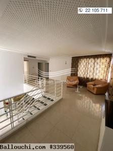 Vaste villa avec piscine à Vendre - Sousse