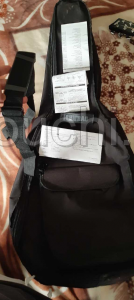 Guitare acoustique Yamaha F370 ( jdida b 600 tnd)