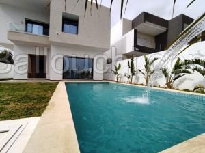 V110 Villa LUNA