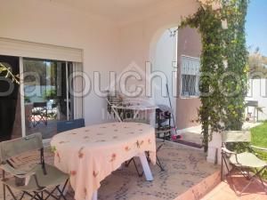 Une villa avec piscine et jardin à vendre à Hammamet Sud à 450 MD