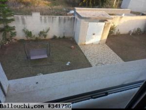 Une spacieuse villa meublée a louer à la Soukra