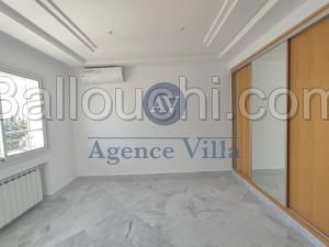 À louer un premier étage de villa S+3 à La Marsa