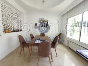 A Louer une villa s+4 avec piscine A Gammarth