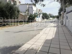 à Vendre un Terrain avec titre de bâti à Mannaret Elhammamet 51333131