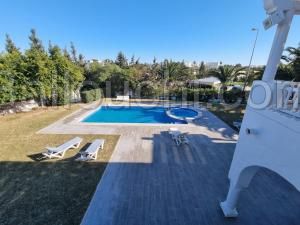 Villa VERDOYANTE (Réf: V2490)