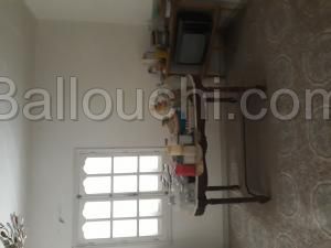 3 tables de differentes tailles a vendre
