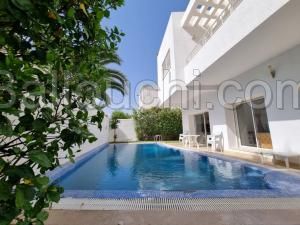 Villa EMNA(Réf: L2624)