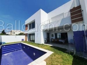 Villa LABELLO (Réf: V1237)