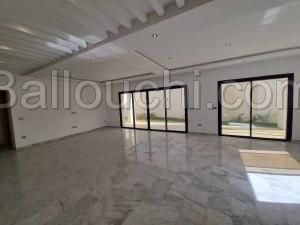 Villa TOUTA (Réf: V2559)