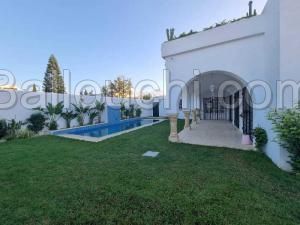 Villa NOVELLA (Réf: V2555)