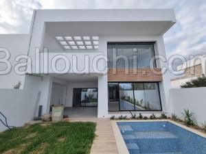 Villa SKO (Réf: V2457)
