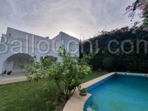 Villa MOON (Réf: V1250)