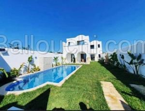 V189 Villa SAUMON ZONE MIRAMAR HA M