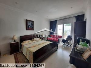 Une villa s+4 avec piscine ,référence Mvl1188