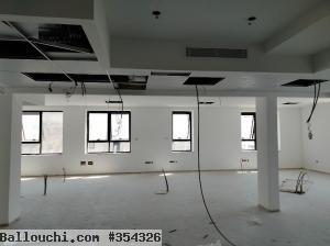 Coquette open space 220m² au Lac 3