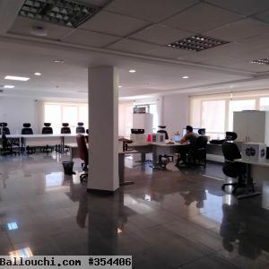 Spacieux bureau 750m² au Berge du Lac