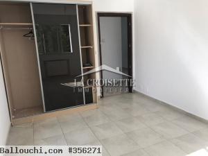 Une villa s+4 à la Marsa , référence Mvl1216