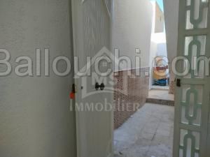 Maison sans meuble à louer à Korba 51355351