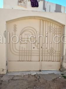 A Vendre au RDC une Comfortabel Maison Fi Zanket laazouza Rte Teniour Km 4,5ver Rte Tunis