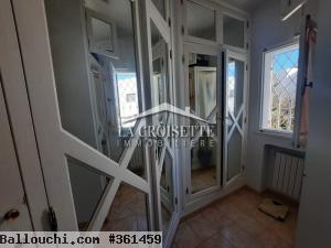 Une villa en s+4 à la Marsa , référence mvl1276