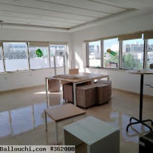 Bureau 210 m² de bon standing au lac 2