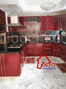 Benikhiar,Un Garage et une villa s+3 style américain Haut standing