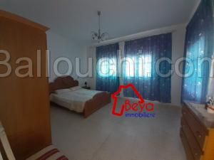 Korba plage, une villa s+7 avec piscine a 100m de la plage