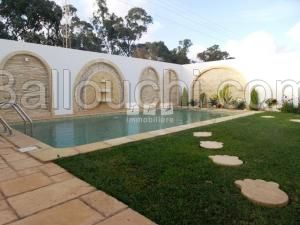 Villa NADA(Réf: L1005)