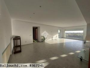 Un magnifique S+2 de 170 m² à la baie des anges