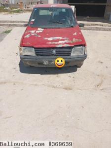 Av Peugeot 205