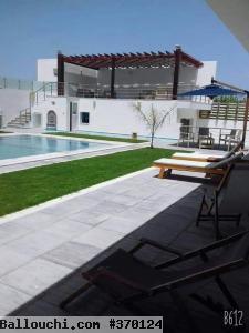 une belle villa avec piscine à dar allouch kélibia