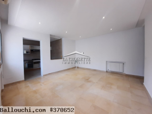 une villa S+2 à Gammarth.MVL1341
