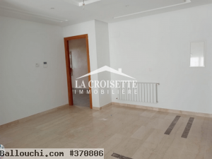 un appartement S+2 à La Soukra.MAL4461