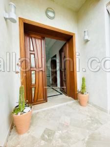 Villa S+6 la marsa avec picine