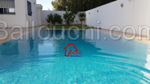 Yassmine Hammamet ; une Villa s+5 avec piscine avec un appartements s+2 en extra