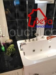 Benikhiar,Un Garage et une villa s+3 style américain Haut standing