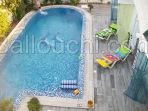 hammamet, une villa plein pied style arabesque avec une piscine