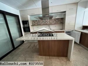 triplex s+3 avec piscine à la soukra