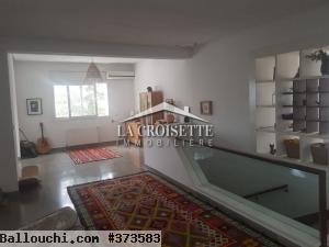 duplex s+4 avec terrasse à la marsa