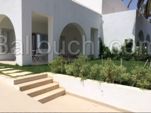 Villa MODERNE(Réf: L1685)