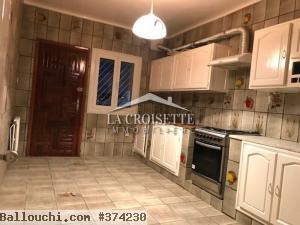 Etage de villa s+4 à la Marsa