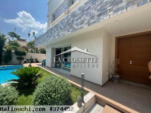 Villa s+5 avec piscine à la Marsa MVL1387