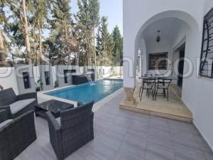 Villa BUGLE(Réf: L2830)