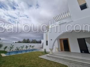 Villa MUSCARI (Réf: V2585)