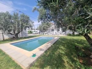 Villa VIORNE(Réf: L2816)