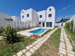 Villa NIGELLE 1(Réf: L2581)