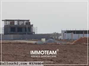 A VENDRE Un superbe terrain de 2000m²