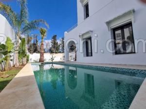 Villa LA ROSE BLANCHE (Réf: V2637)